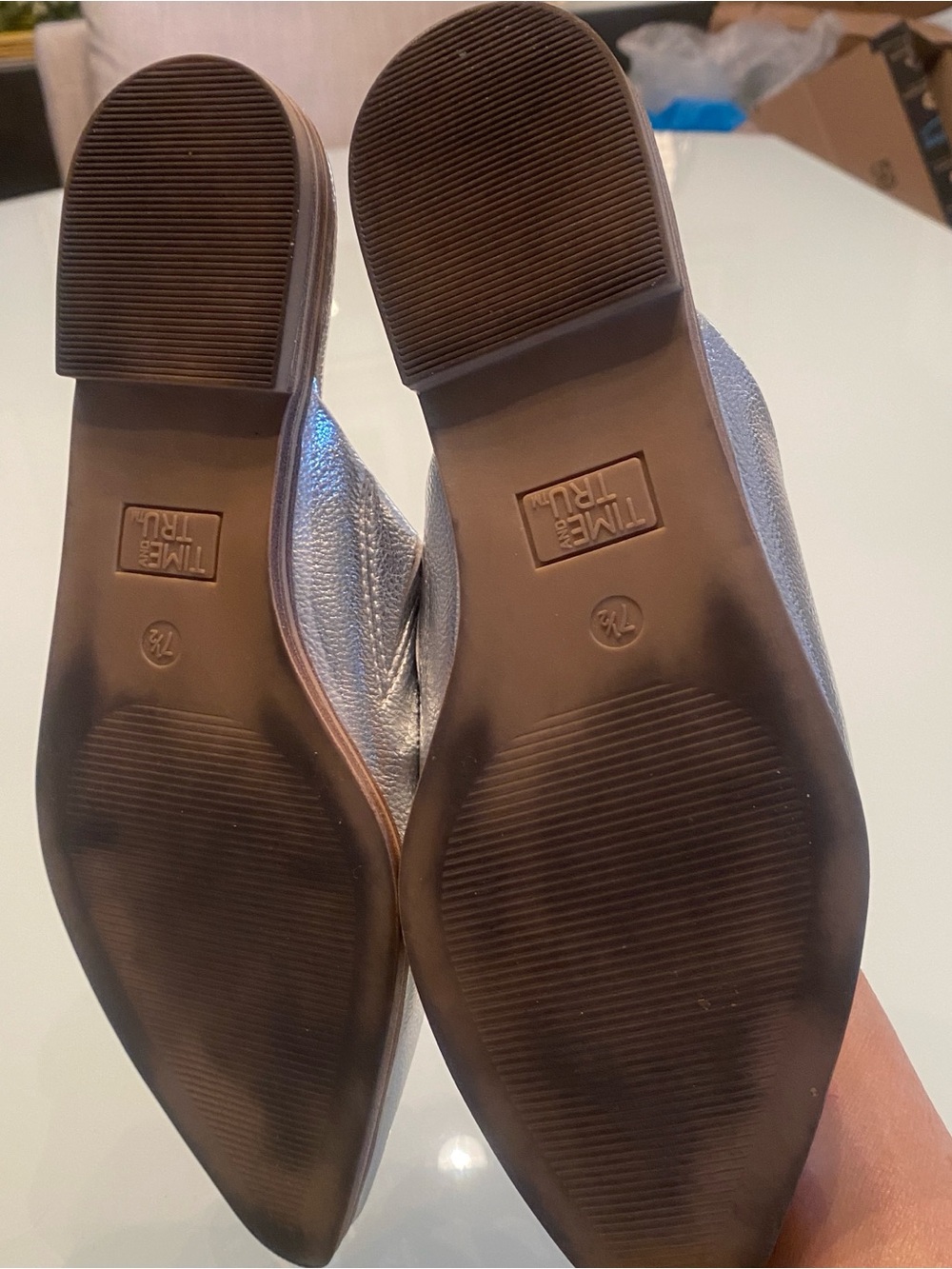 EUC Time and Tru Metallic Silver Pointed Toe Memory Foam Mules - Size 7.5 - Picture 5 of 5